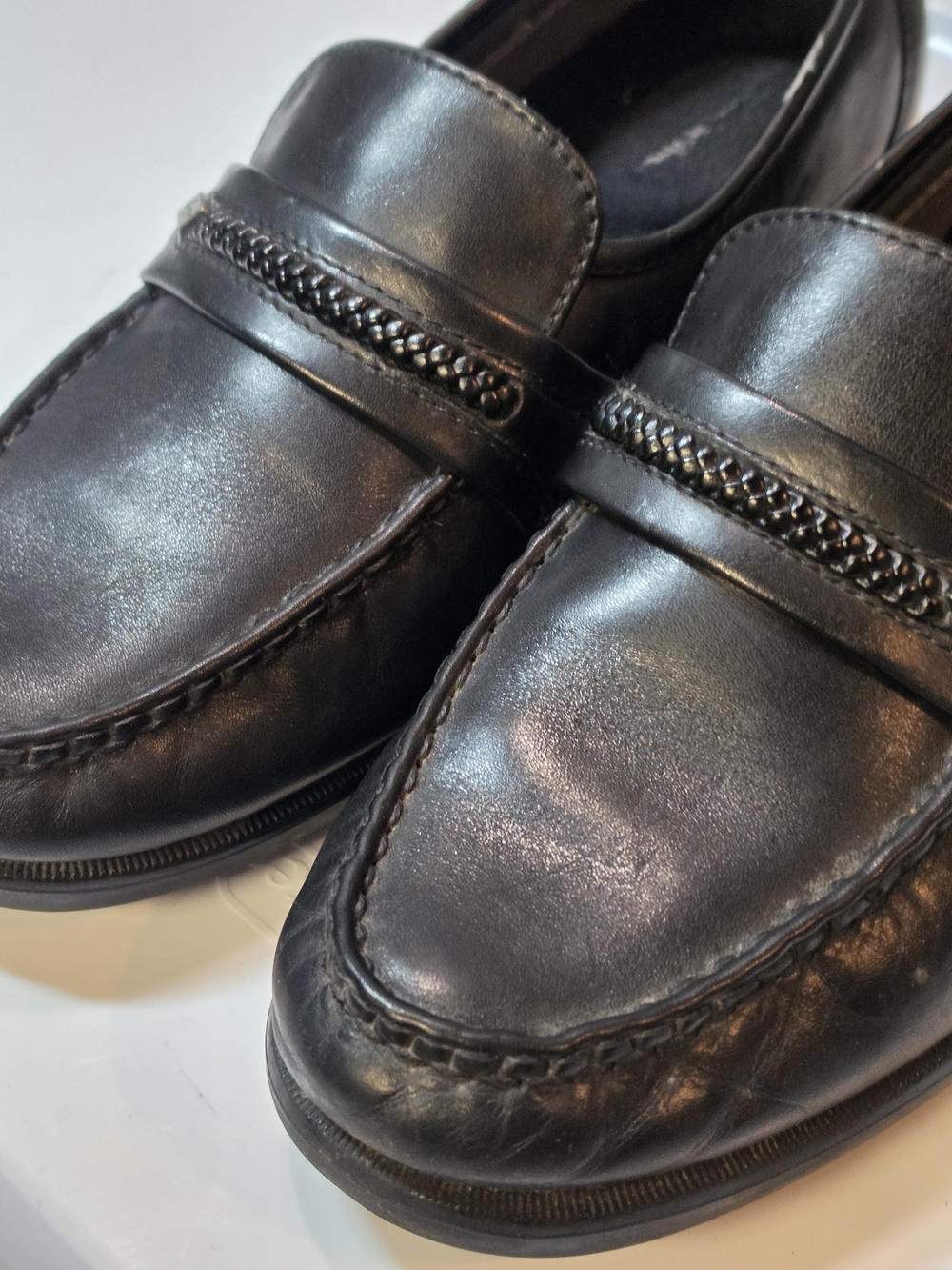 Black Leather Vintage Loafers Size 7.5 EEE